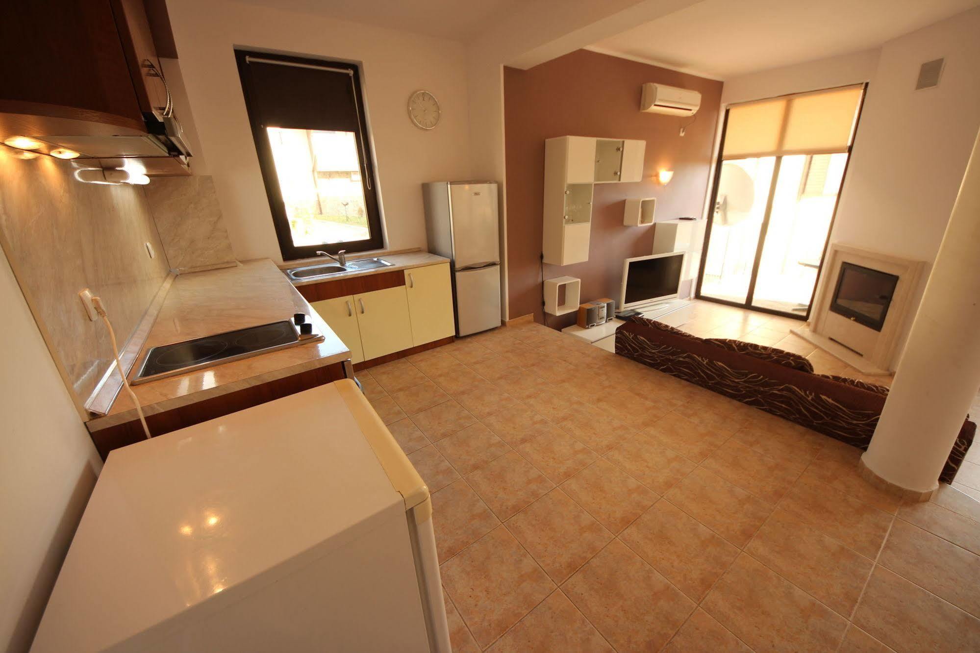 Menada Sunny Hill Villa Koșarița Exterior foto